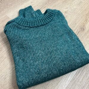 MATE The Label Luxe Alpaca Crew Neck Sweater in Spruce SAMPLE